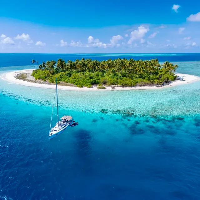 S/Y Infinitea — private charter